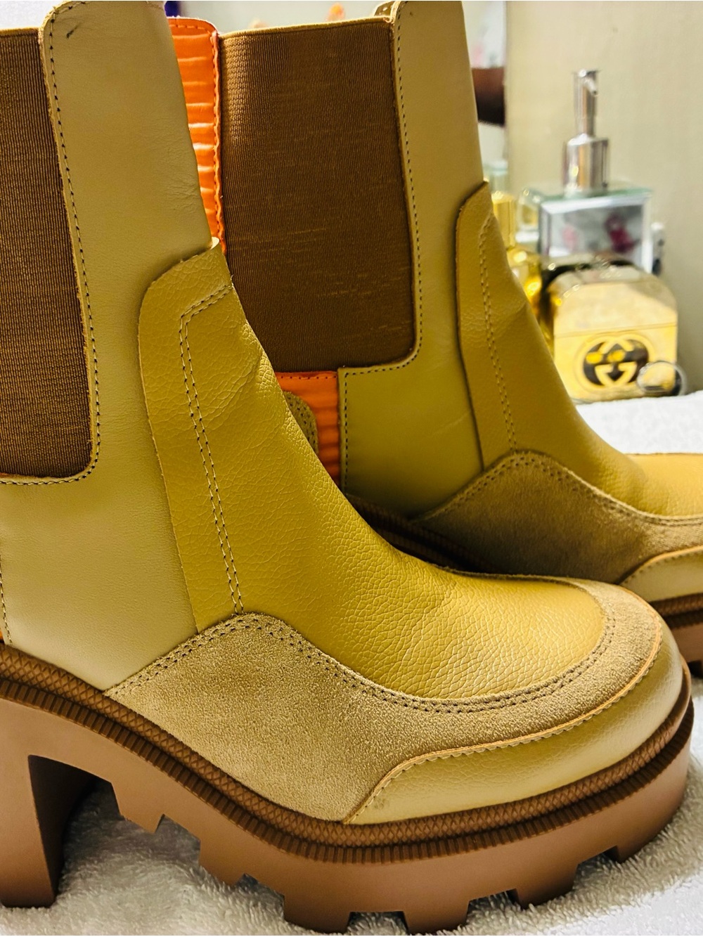 Women’s Chunky Chelsea Boot in Tan and Brown